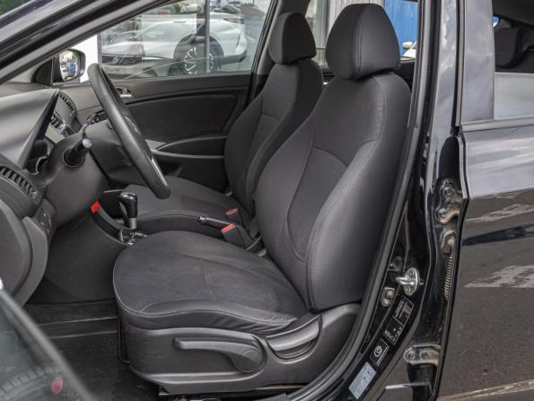 Hyundai Solaris I с пробегом 2013 года, цена 930 000 рублей, 206032 км, хэтчбек, Автокод Объявления