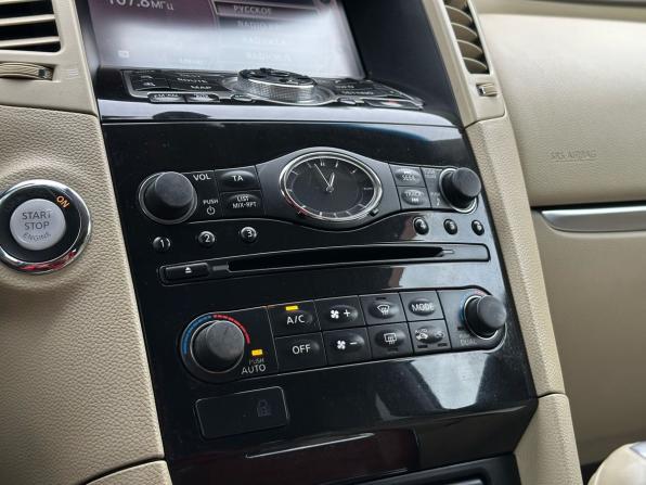 Infiniti FX II (S51) Рестайлинг с пробегом 2012 года, цена 1 799 000 рублей, 208678 км, внедорожник, Автокод Объявления