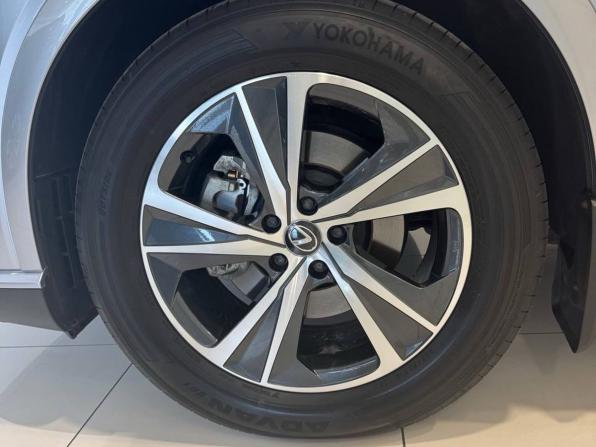 Lexus RX V с пробегом 2023 года, цена 8 200 000 рублей, 55229 км, внедорожник, Автокод Объявления