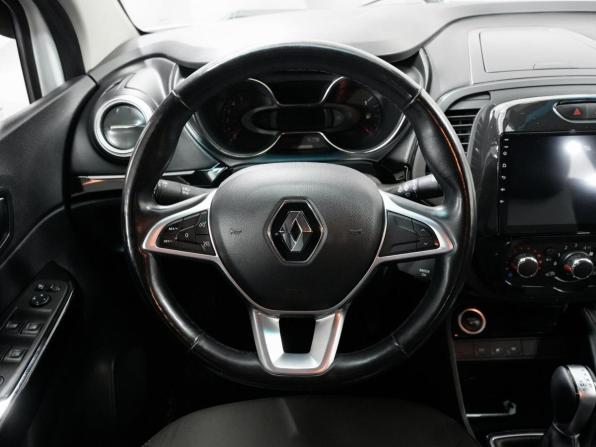Renault Kaptur I Рестайлинг с пробегом 2021 года, цена 1 385 000 рублей, 54500 км, внедорожник, Автокод Объявления