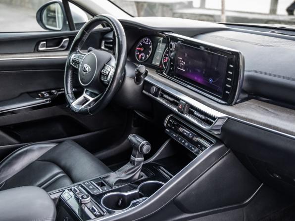 Kia K5 III с пробегом 2021 года, цена 2 848 000 рублей, 56054 км, седан, Автокод Объявления