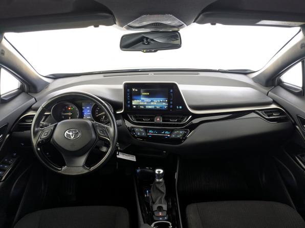 Toyota C-HR I с пробегом 2019 года, цена 2 650 000 рублей, 46448 км, внедорожник, Автокод Объявления