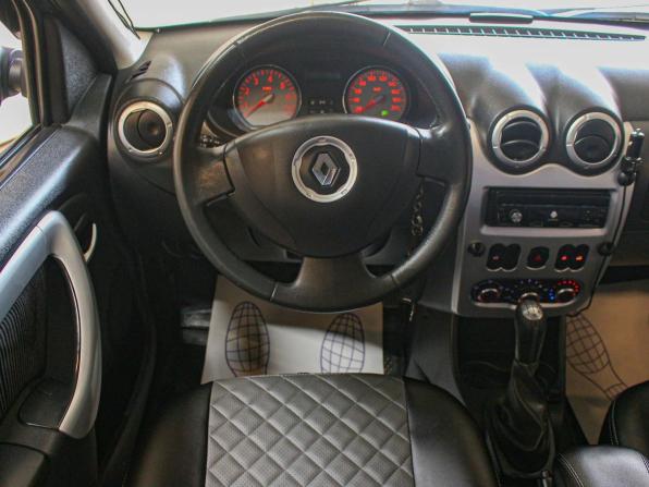 Renault Logan I Рестайлинг с пробегом 2014 года, цена 545 000 рублей, 142704 км, седан, Автокод Объявления