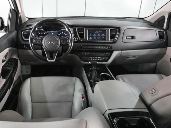 Kia Carnival III с пробегом 2020 года, цена 3 549 000 рублей, 55768 км, минивэн, Автокод Объявления