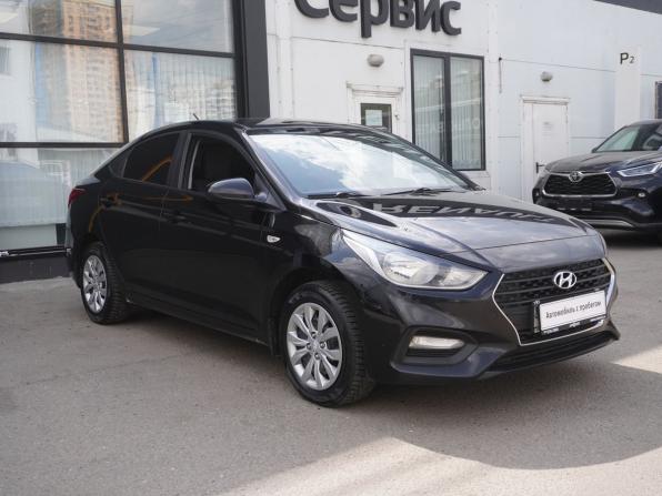 Hyundai Solaris II с пробегом 2018 года, цена 1 263 000 рублей, 127012 км, седан, Автокод Объявления