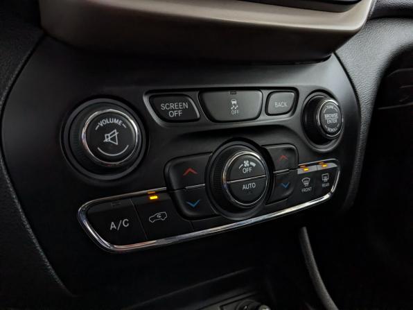 Jeep Cherokee V (KL) с пробегом 2014 года, цена 1 950 000 рублей, 71060 км, внедорожник, Автокод Объявления