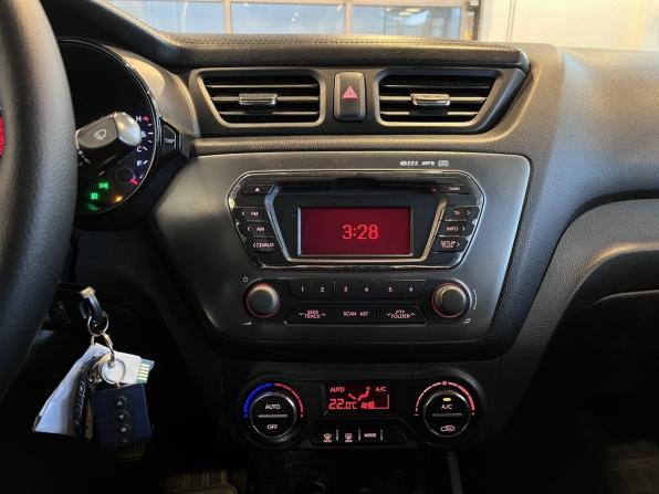 Kia Rio III с пробегом 2012 года, цена 850 000 рублей, 158661 км, седан, Автокод Объявления