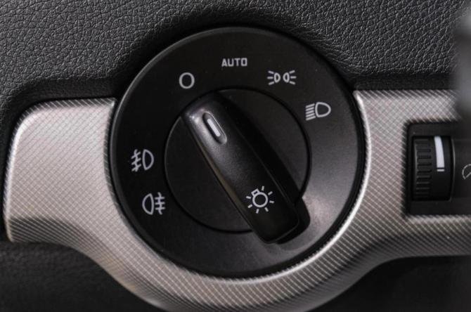 Skoda Octavia II (A5) Рестайлинг с пробегом 2013 года, цена 949 000 рублей, 255000 км, лифтбек, Автокод Объявления