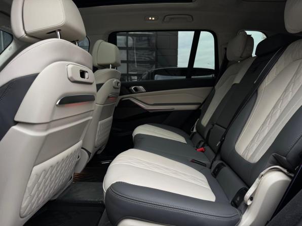 BMW X7 I (G07) Рестайлинг с пробегом 2023 года, цена 18 490 000 рублей, 6883 км, внедорожник, Автокод Объявления