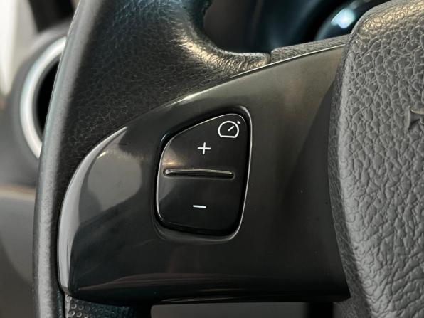 Renault Duster I Рестайлинг с пробегом 2018 года, цена 1 240 000 рублей, 172005 км, внедорожник, Автокод Объявления