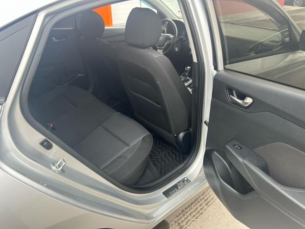Hyundai Solaris II с пробегом 2019 года, цена 1 370 000 рублей, 128000 км, седан, Автокод Объявления
