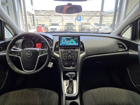 Opel Astra J Рестайлинг с пробегом 2012 года, цена 580 000 рублей, 268000 км, хэтчбек, Автокод Объявления