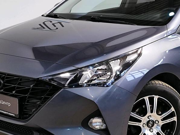 Hyundai Solaris II Рестайлинг с пробегом 2021 года, цена 1 819 000 рублей, 57461 км, седан, Автокод Объявления