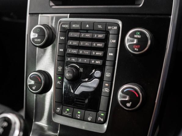 Volvo V60 I Рестайлинг с пробегом 2013 года, цена 1 250 000 рублей, 162968 км, универсал, Автокод Объявления