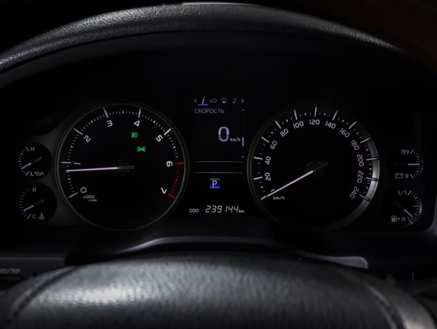 Toyota Land Cruiser 200 Series Рестайлинг 2 Москва  - изображение 17
