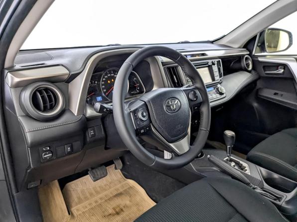 Toyota RAV4 IV (XA40) с пробегом 2013 года, цена 1 930 000 рублей, 137465 км, внедорожник, Автокод Объявления