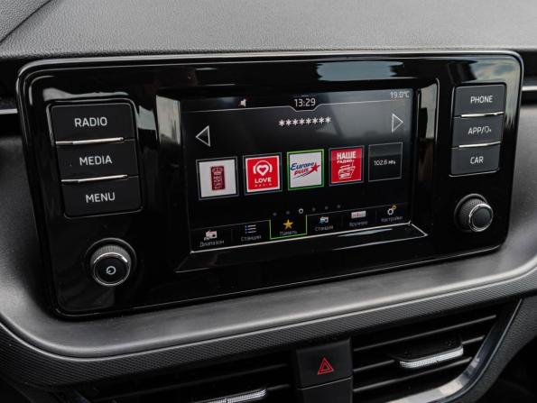 Skoda Rapid II с пробегом 2021 года, цена 1 625 000 рублей, 107520 км, лифтбек, Автокод Объявления