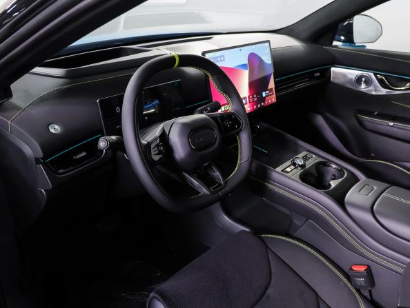 Lynk &amp; Co 07 I Рестайлинг с пробегом 2026 года, цена 5 650 000 рублей, 1833 км, универсал, Автокод Объявления