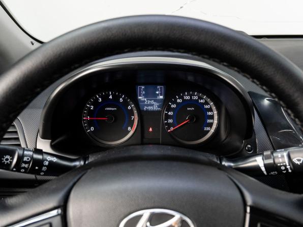 Hyundai Solaris I Рестайлинг с пробегом 2015 года, цена 850 000 рублей, 249930 км, седан, Автокод Объявления