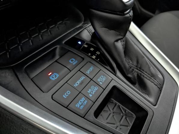 Toyota RAV4 V (XA50) с пробегом 2021 года, цена 3 330 000 рублей, 75006 км, внедорожник, Автокод Объявления