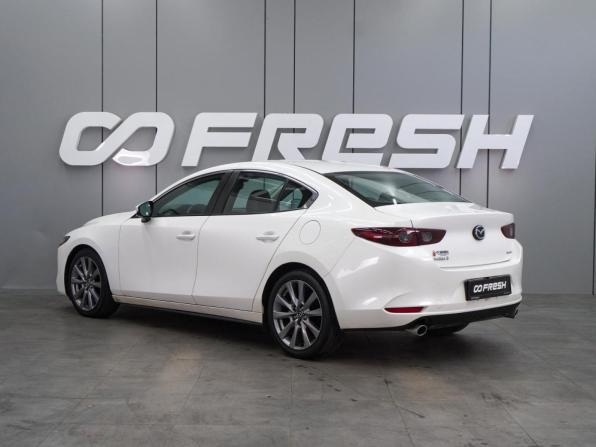 Mazda 3 IV (BP) с пробегом 2020 года, цена 2 229 000 рублей, 47301 км, седан, Автокод Объявления