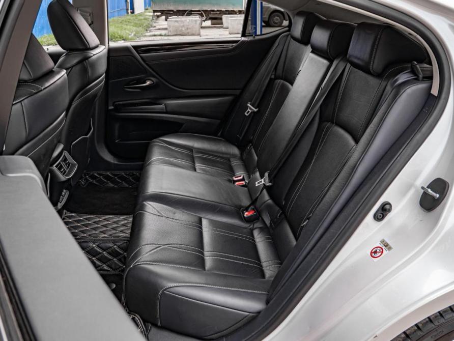 Lexus ES VII Краснодар  - изображение 9