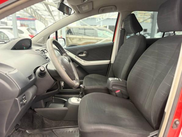 Toyota Yaris II с пробегом 2007 года, цена 395 000 рублей, 287000 км, хэтчбек, Автокод Объявления