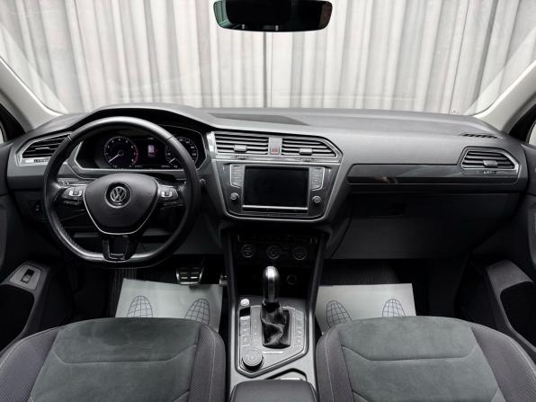 Volkswagen Tiguan II с пробегом 2017 года, цена 2 849 000 рублей, 128143 км, внедорожник, Автокод Объявления