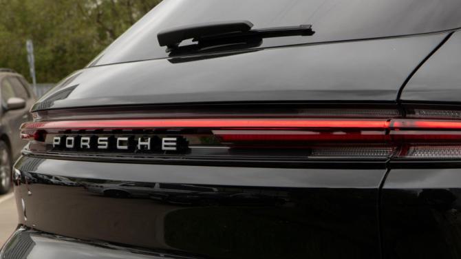 Porsche Cayenne III Рестайлинг с пробегом 2023 года, цена 17 419 050 рублей, 36691 км, внедорожник, Автокод Объявления