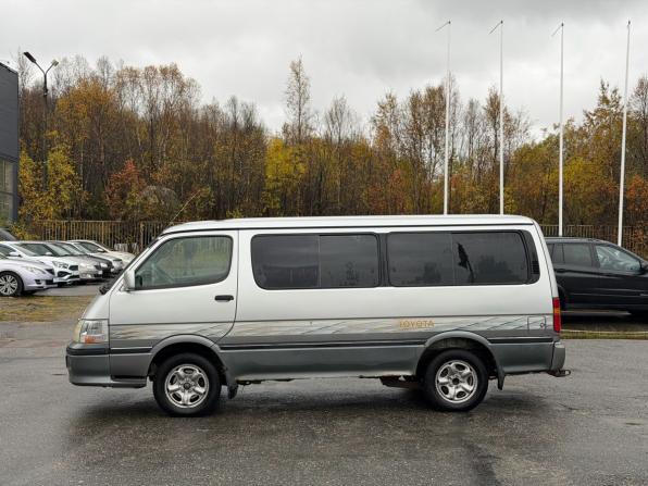 Toyota HiAce H100 с пробегом 2003 года, цена 699 000 рублей, 431000 км, минивэн, Автокод Объявления