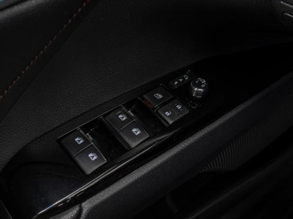 Toyota Camry VIII (XV70) с пробегом 2019 года, цена 2 745 000 рублей, 121041 км, седан, Автокод Объявления