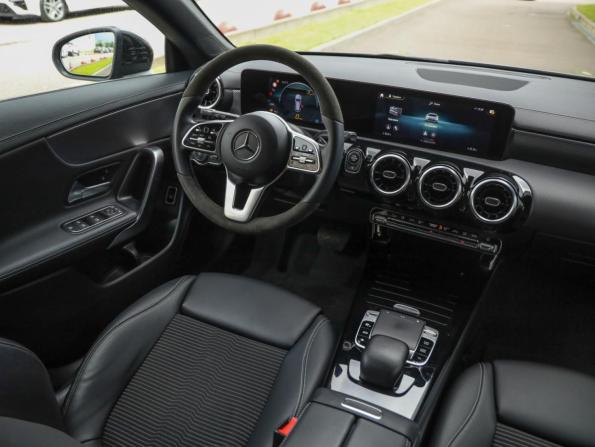 Mercedes-Benz CLA II (C118 X118) с пробегом 2019 года, цена 2 299 000 рублей, 189605 км, седан, Автокод Объявления