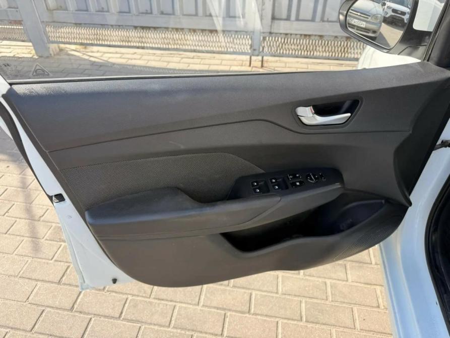 Hyundai Solaris II Ростов-на-Дону  - изображение 8
