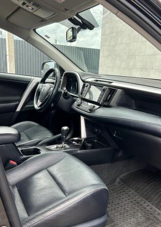 Toyota RAV4 IV (XA40) Рестайлинг с пробегом 2018 года, цена 2 590 000 рублей, 102036 км, внедорожник, Автокод Объявления