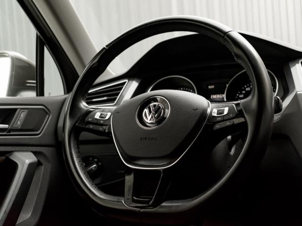 Volkswagen Tiguan II с пробегом 2020 года, цена 2 835 000 рублей, 46328 км, внедорожник, Автокод Объявления