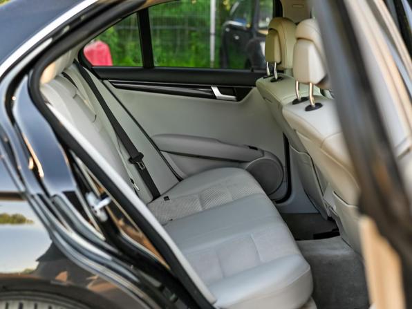 Mercedes-Benz C-Класс III (W204) с пробегом 2011 года, цена 979 000 рублей, 263964 км, седан, Автокод Объявления