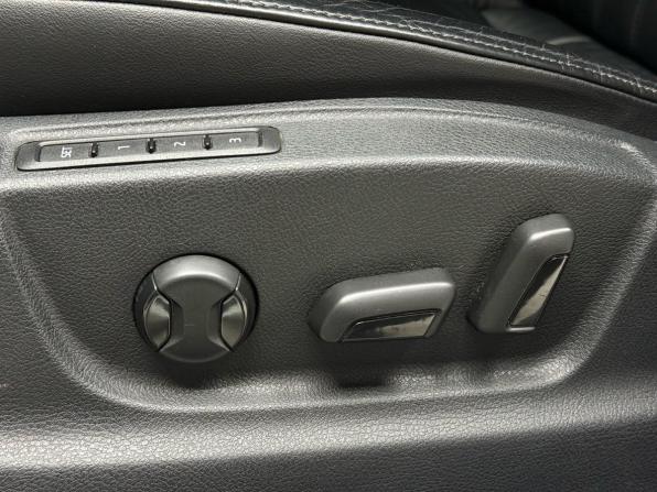 Skoda Octavia III (A7) Рестайлинг с пробегом 2019 года, цена 2 149 000 рублей, 169026 км, лифтбек, Автокод Объявления