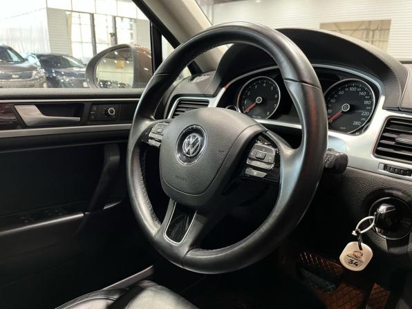 Volkswagen Touareg II с пробегом 2011 года, цена 2 650 000 рублей, 70061 км, внедорожник, Автокод Объявления