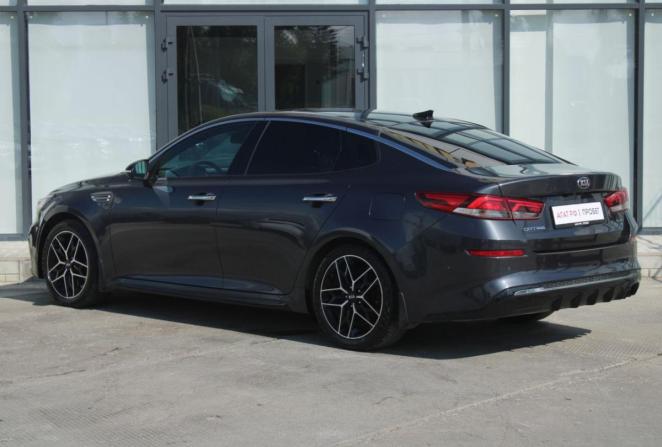 Kia Optima IV Рестайлинг с пробегом 2018 года, цена 2 050 000 рублей, 174764 км, седан, Автокод Объявления