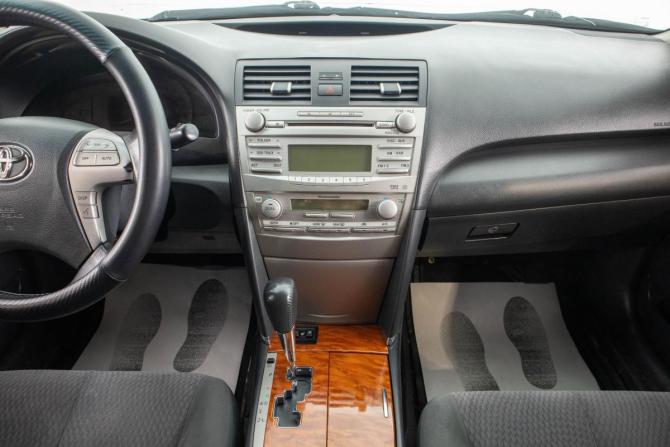 Toyota Camry VI (XV40) Рестайлинг с пробегом 2009 года, цена 1 049 000 рублей, 331000 км, седан, Автокод Объявления