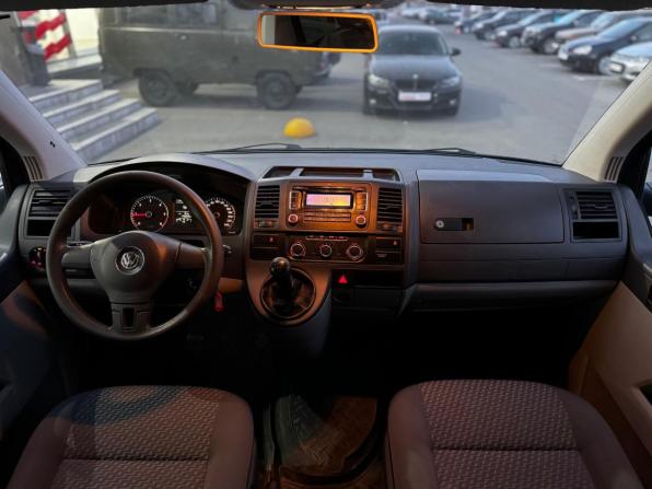 Volkswagen Caravelle T5 Рестайлинг с пробегом 2012 года, цена 1 979 000 рублей, 145057 км, минивэн, Автокод Объявления