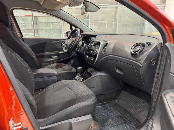 Renault Kaptur I с пробегом 2016 года, цена 1 210 000 рублей, 146800 км, внедорожник, Автокод Объявления