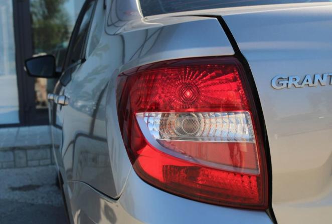 Lada (ВАЗ) Granta I Рестайлинг с пробегом 2022 года, цена 860 000 рублей, 99070 км, седан, Автокод Объявления