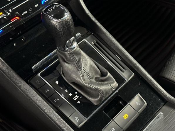 Skoda Superb III Рестайлинг с пробегом 2021 года, цена 2 500 000 рублей, 90403 км, лифтбек, Автокод Объявления