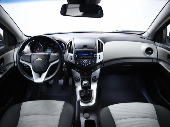 Chevrolet Cruze I Рестайлинг с пробегом 2013 года, цена 650 000 рублей, 210253 км, седан, Автокод Объявления