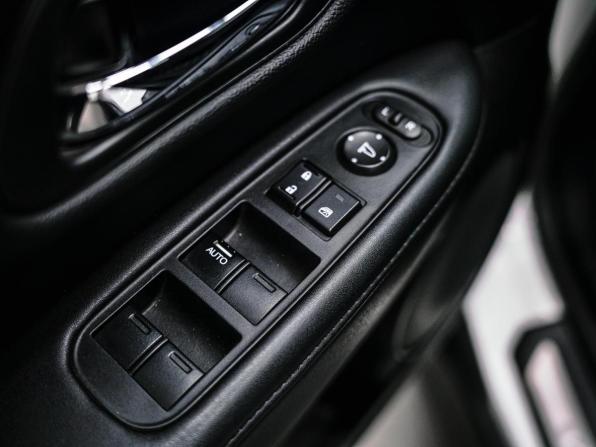 Honda Vezel I Рестайлинг с пробегом 2019 года, цена 1 870 000 рублей, 89167 км, внедорожник, Автокод Объявления