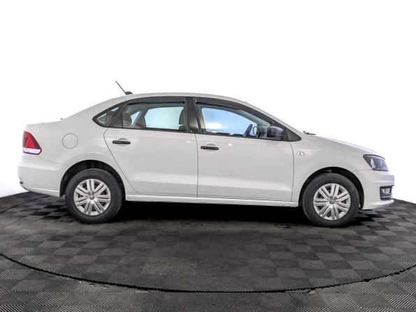 Volkswagen Polo V Рестайлинг с пробегом 2018 года, цена 1 180 000 рублей, 54281 км, седан, Автокод Объявления