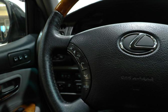 Lexus LX II Рестайлинг с пробегом 2006 года, цена 2 149 000 рублей, 412542 км, внедорожник, Автокод Объявления