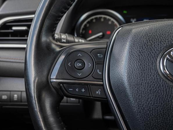 Toyota Camry VIII (XV70) с пробегом 2019 года, цена 2 745 000 рублей, 121041 км, седан, Автокод Объявления
