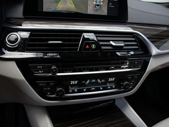 BMW 5 серии VII (G30/G31/G38) с пробегом 2019 года, цена 4 445 000 рублей, 42127 км, седан, Автокод Объявления
